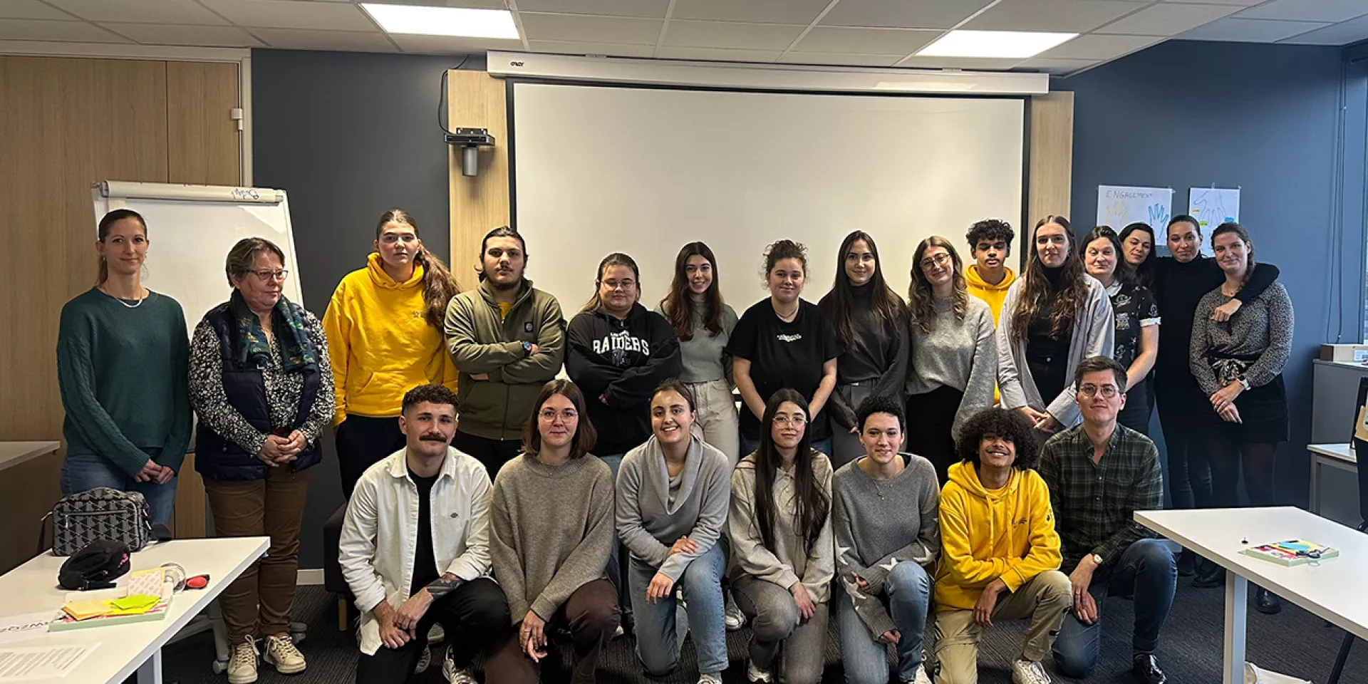 Header service civique